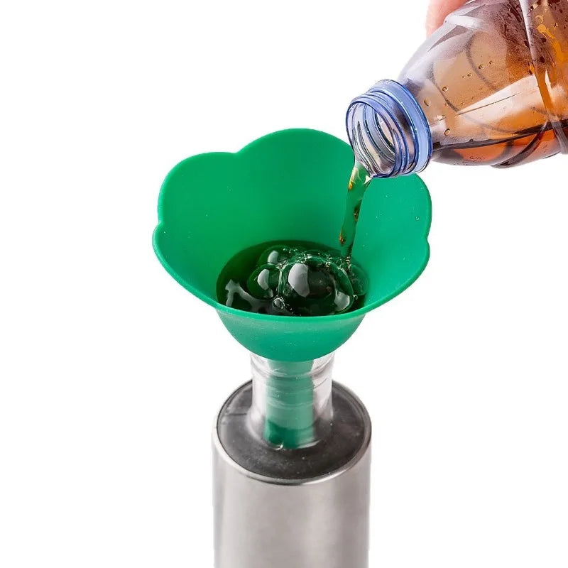 Nestify™Flower-Shaped Silicone Funnel Set of 3 | Mess-Free Pouring in Vibrant Colors | Food-Grade Kitchen Helpers