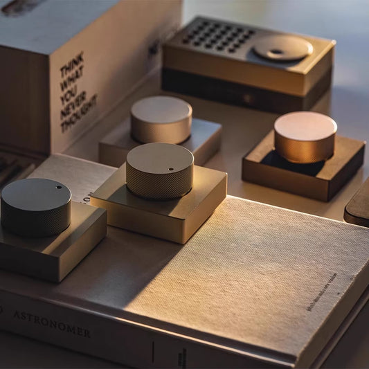 VK01 Desktop Custom Volume Knob – Wireless Rotary Controller for Volume, Zoom, Scroll & Shortcuts | All-Aluminum CNC